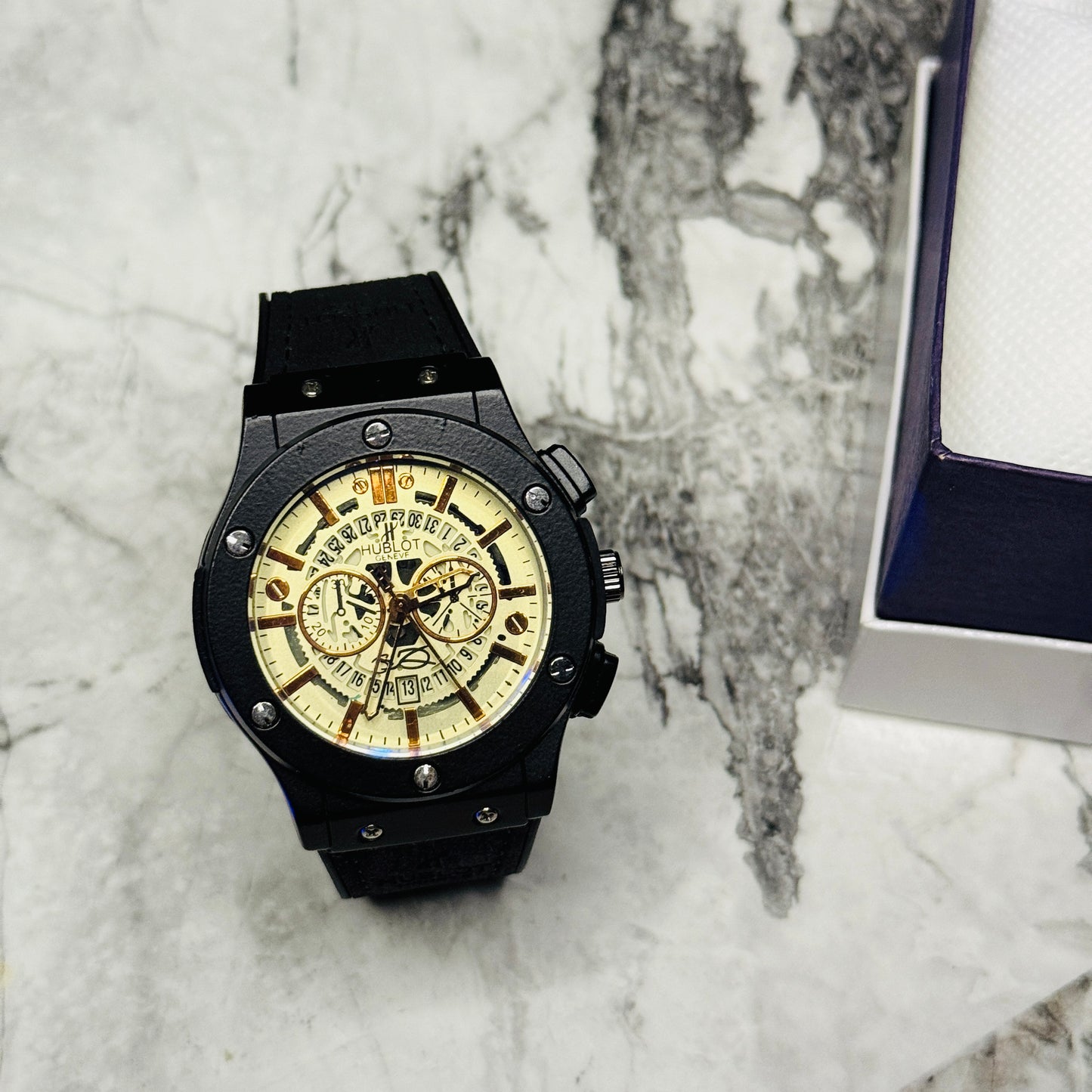 Hublot Full Black ā White Dial Contrast
